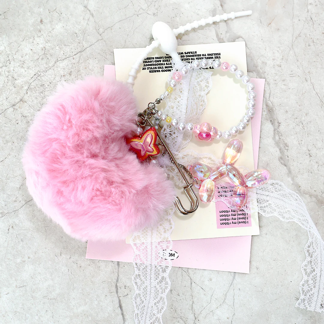 IT Girl Charms - Image 12
