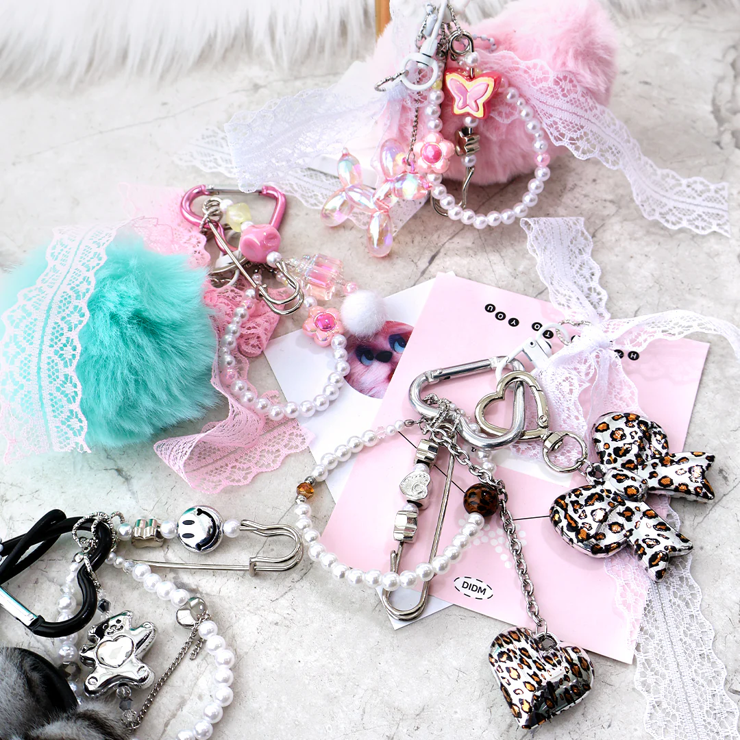 IT Girl Charms - Image 2