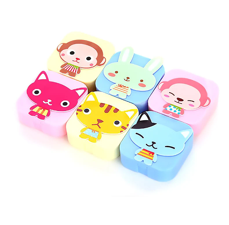 Pets Kingdom Travel Lens Case - Image 2