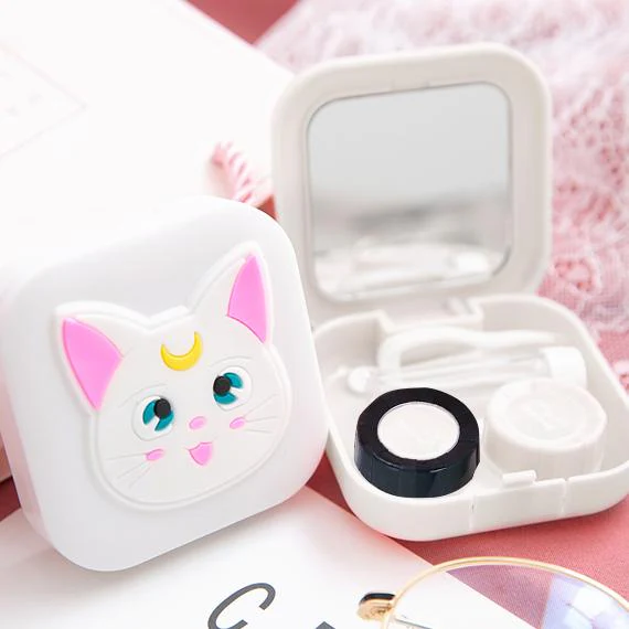 Sailor Moon Cat Travel Lens Case - Image 2
